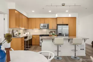 180 Harbor Square Loop NE, Bainbridge Island, WA 98110 - Photo 9