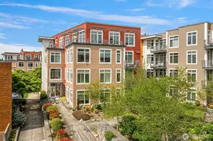 180 Harbor Square Loop NE, Bainbridge Island, WA 98110 - Photo 3