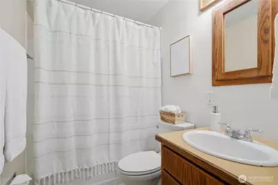 570 SE Andrews Street, Issaquah, WA 98027 - Photo 15