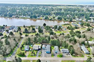 609 Chenois Ave NE, Ocean Shores, WA 98569 - Photo 37