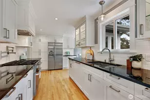 130 N 171st St, Shoreline, WA 98133 - Photo 9