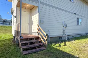 619 E Lauridsen Blvd, Port Angeles, WA 98362 - Photo 3