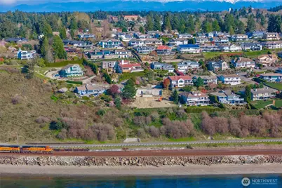 38 Puget Drive, Steilacoom, WA 98388 - Photo 5