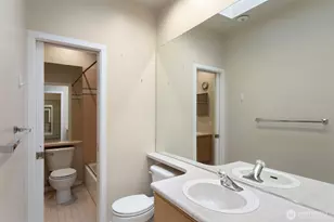 1504 Aurora Ave N, Seattle, WA 98109 - Photo 11