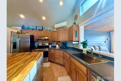 559 Puffin Avenue NE, Ocean Shores, WA 98569 - Photo 7