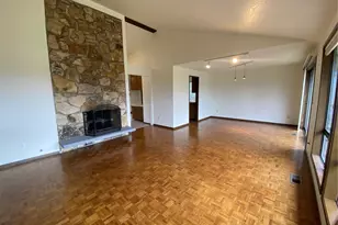 14911 SE 49th St, Bellevue, WA 98006 - Photo 5