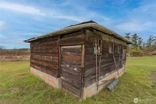 39411 Mountain Hwy E, Eatonville, WA 98328 - Photo 27