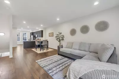 2010 129th Place SW #E, Everett, WA 98204 - Photo 3