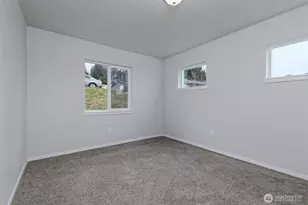 11 E Eberhart Ln, Allyn, WA 98524 - Photo 19