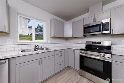 11 E Eberhart Lane, Allyn, WA 98524 - Photo 15