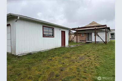 490 W Spruce Street, Sequim, WA 98382 - Photo 3
