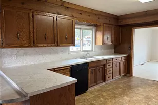 508 E 1st St, Cle Elum, WA 98922 - Photo 7