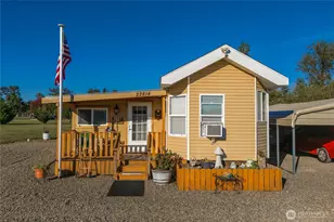 22816 36th St E, Buckley, WA 98321 - Photo 31