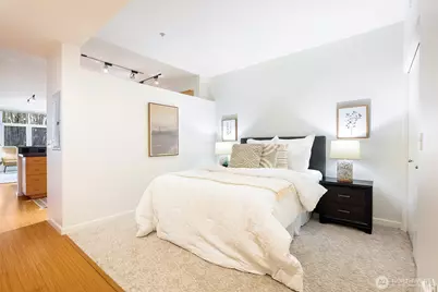 17 W Mercer Street #104, Seattle, WA 98119 - Photo 5