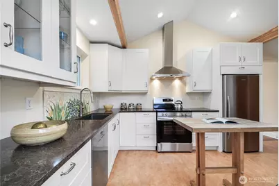 932 21st Avenue, Seattle, WA 98122 - Photo 9