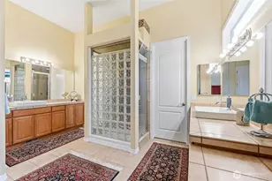 12521 237th Way NE, Redmond, WA 98053 - Photo 17