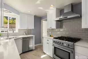 13703 Palatine Ave N, Seattle, WA 98133 - Photo 13