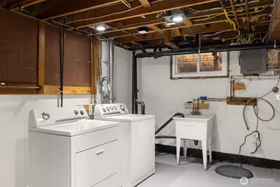 13703 Palatine Avenue N, Seattle, WA 98133 - Photo 31