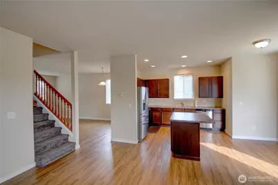 1709 Hillcrest Loop, Mount Vernon, WA 98274 - Photo 11