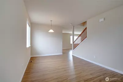 1709 Hillcrest Loop, Mount Vernon, WA 98274 - Photo 7