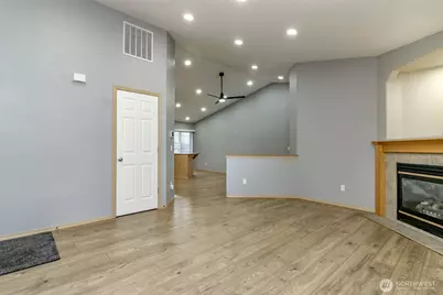 1306 Hansberry Avenue NE, Orting, WA 98360 - Photo 3