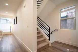 19727 27th Pl W, Lynnwood, WA 98036 - Photo 17