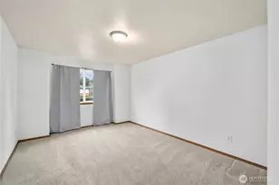 10806 Park Ave. S, Tacoma, WA 98444 - Photo 5