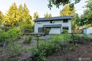 2222 NE Lexington Dr, Bremerton, WA 98311 - Photo 3