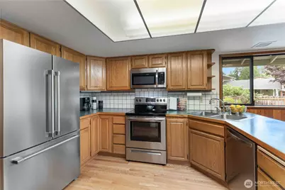 2222 NE Lexington Drive, Bremerton, WA 98311 - Photo 11