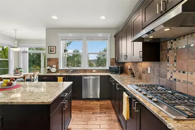 2744 NW Pine Cone Place, Issaquah, WA 98027 - Photo 9