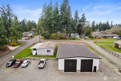 7415 100th Street E, Puyallup, WA 98373 - Photo 1