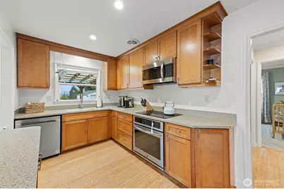 2520 Mtn View Avenue W, University Place, WA 98466 - Photo 21