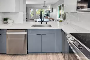 12707 NE 116th St, Kirkland, WA 98034 - Photo 7