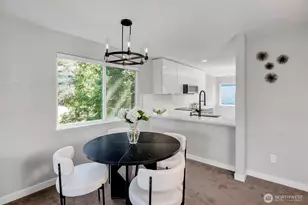 12707 NE 116th St, Kirkland, WA 98034 - Photo 9