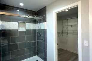 648 B SW 139th St, Burien, WA 98166 - Photo 9