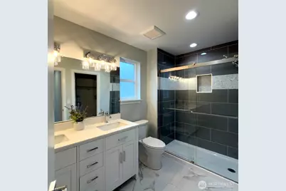 648 B SW 139th Street, Burien, WA 98166 - Photo 11