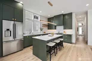 522 NE 89th St, Seattle, WA 98115 - Photo 7