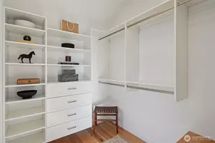 515 Howe, Seattle, WA 98109 - Photo 21