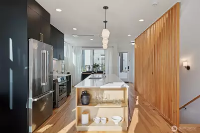 515 Howe #A, Seattle, WA 98109 - Photo 9