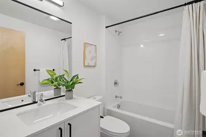 515 Howe #A, Seattle, WA 98109 - Photo 27