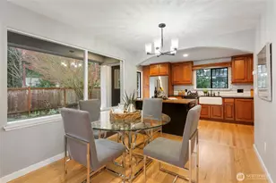 10726 Sand Point Way NE, Seattle, WA 98125 - Photo 3