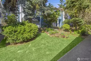 915 N 163rd St, Shoreline, WA 98133 - Photo 3