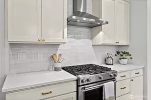 23540 SE Wisteria St, Black Diamond, WA 98010 - Photo 9