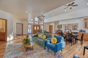 12912 E Gibbs Rd, Mica, WA 99023 - Photo 11