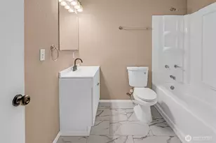 6105 N 16th St, Tacoma, WA 98406 - Photo 9