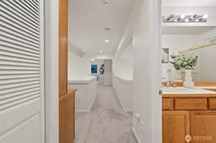 24320 SE 42nd St, Sammamish, WA 98029 - Photo 19