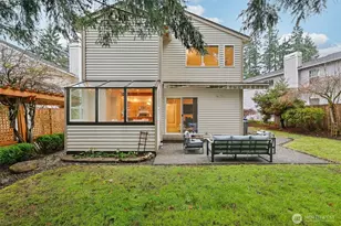 24320 SE 42nd St, Sammamish, WA 98029 - Photo 33