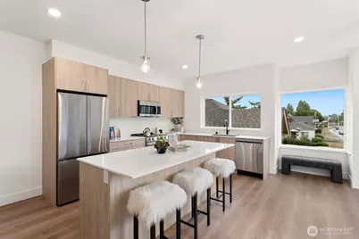 117 Wells Avenue S #A (R), Renton, WA 98057 - Photo 9