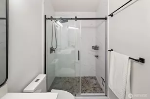 18638 NE 55th Way, Redmond, WA 98052 - Photo 21