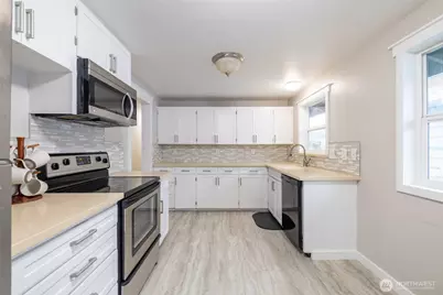 2026 28th Avenue, Longview, WA 98632 - Photo 9